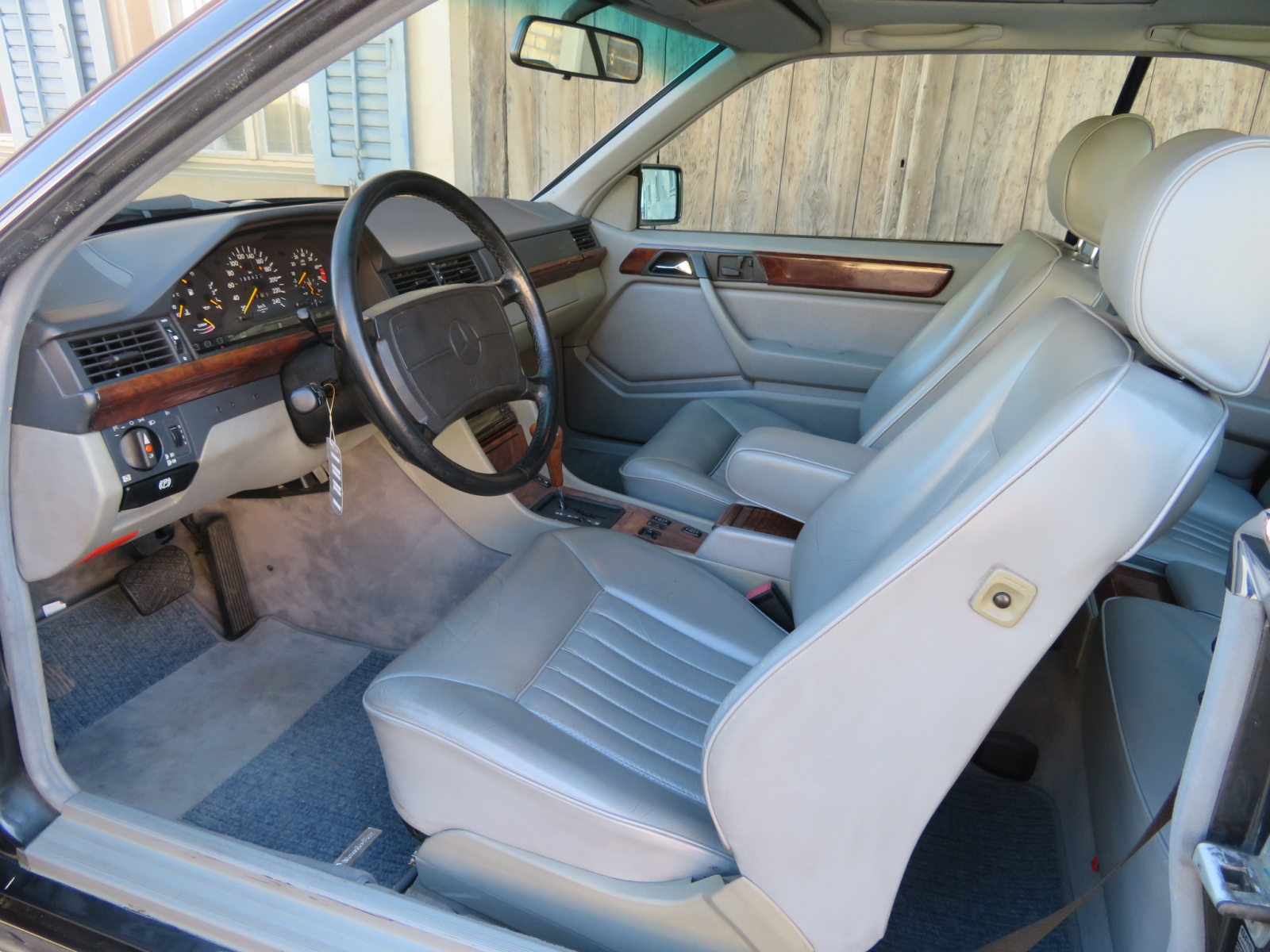 Mercedes-Benz 300 CE Coupé