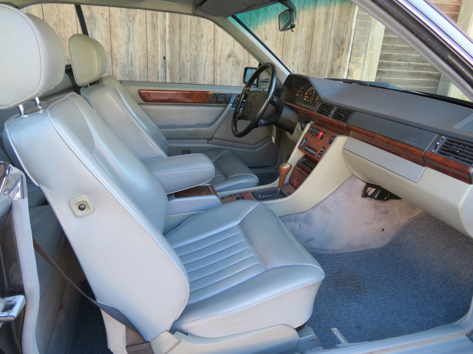 Mercedes-Benz 300 CE Coupé