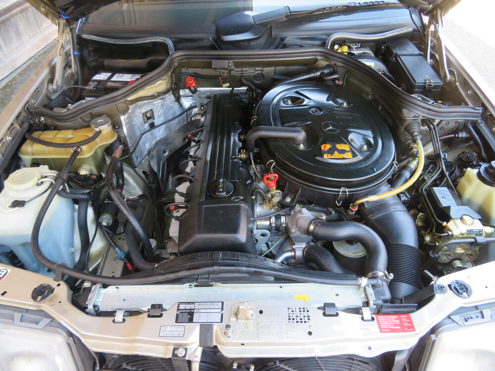 Mercedes-Benz 300 E Limousine