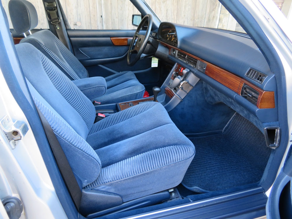 Mercedes-Benz 300 SE Limousine