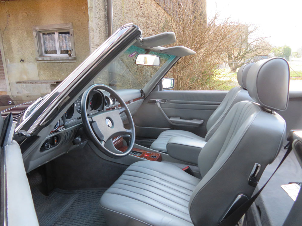 Mercedes-Benz 300 SL Cabriolet