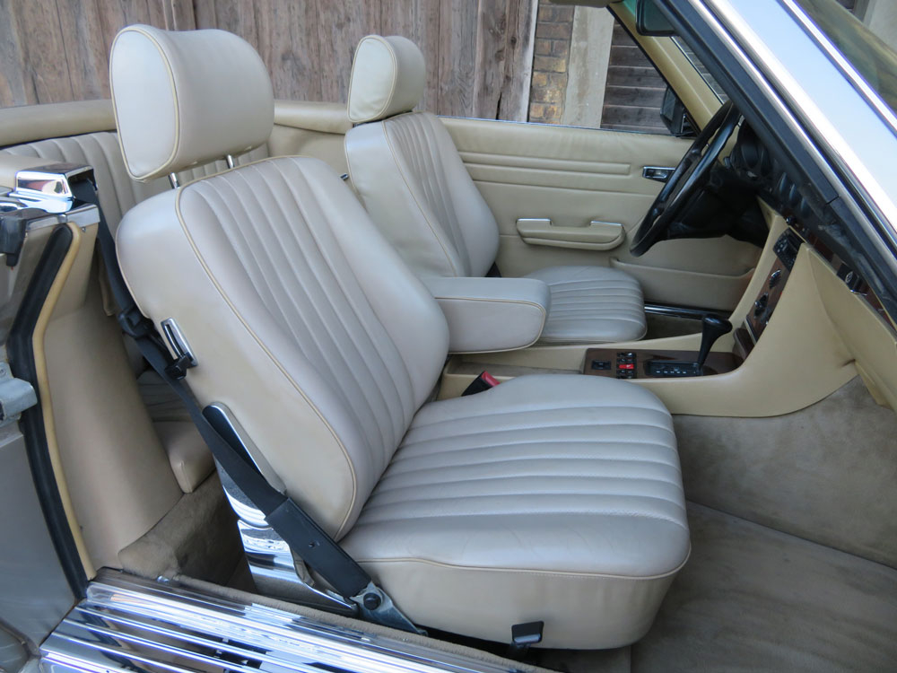 Mercedes-Benz 300 SL Cabriolet