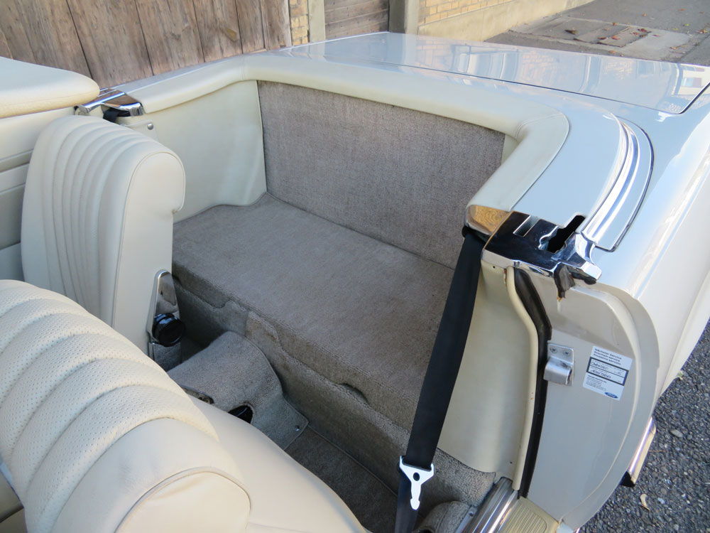 Mercedes-Benz 350 SL Cabriolet