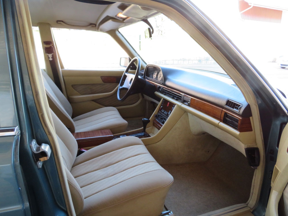 Mercedes-Benz 380 SE Limousine