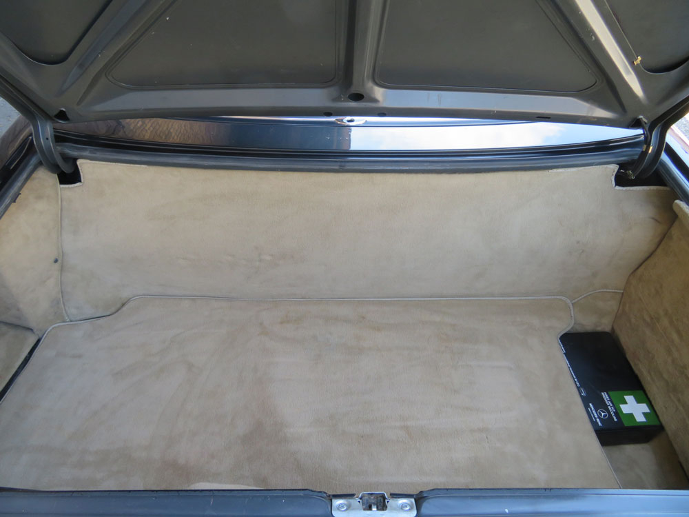 Mercedes-Benz 420 SL Cabriolet