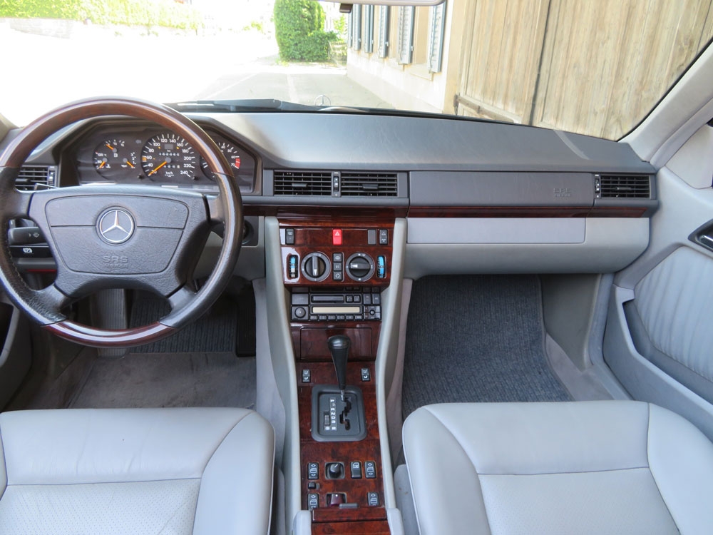 Mercedes-Benz E 220 Cabriolet