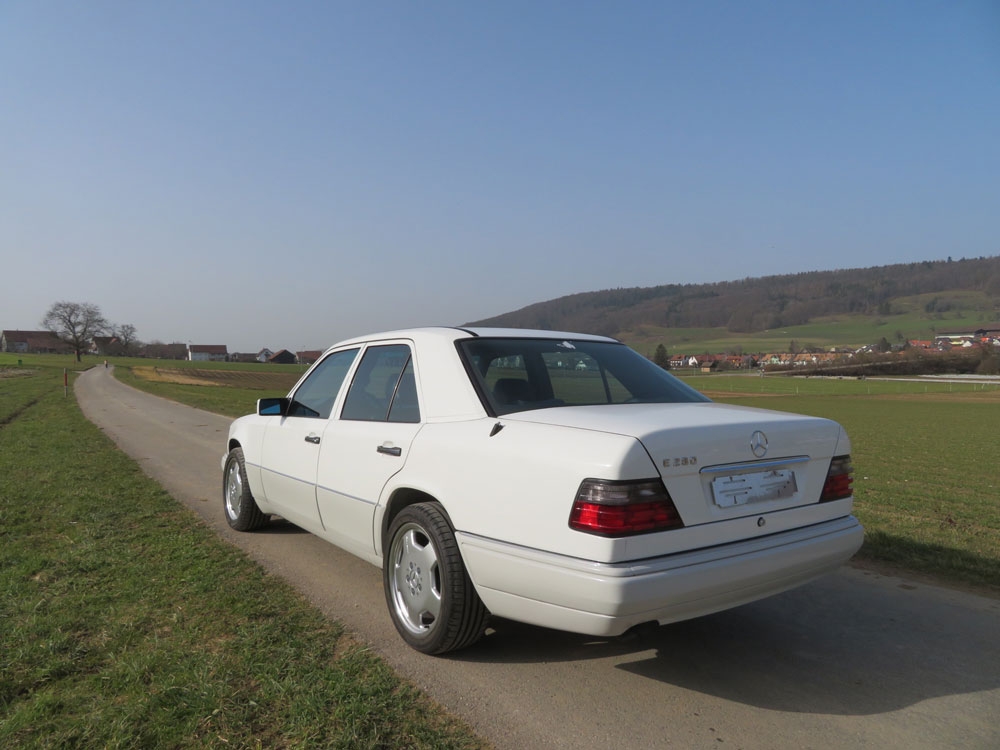 Mercedes-Benz E 280 Limousine