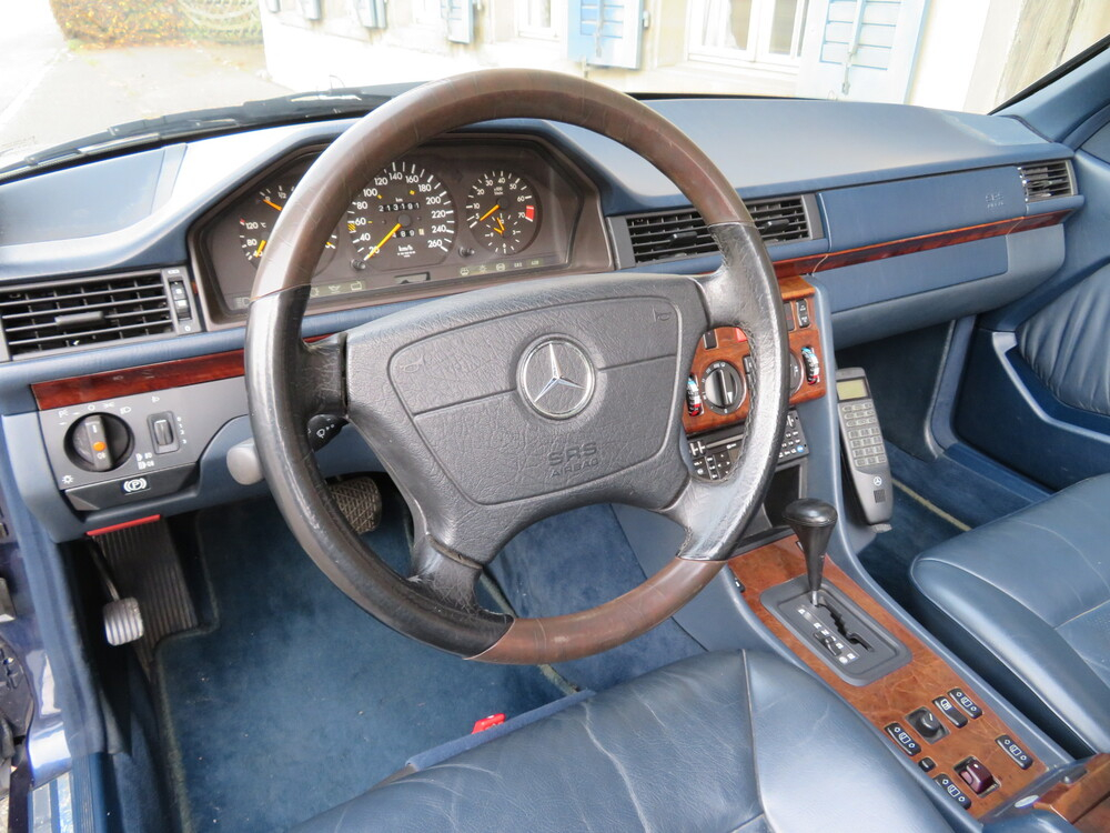 Mercedes-Benz E320 Cabriolet