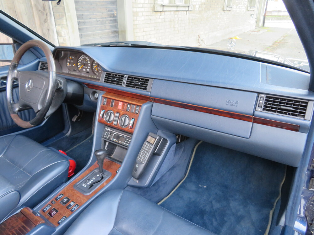 Mercedes-Benz E320 Cabriolet