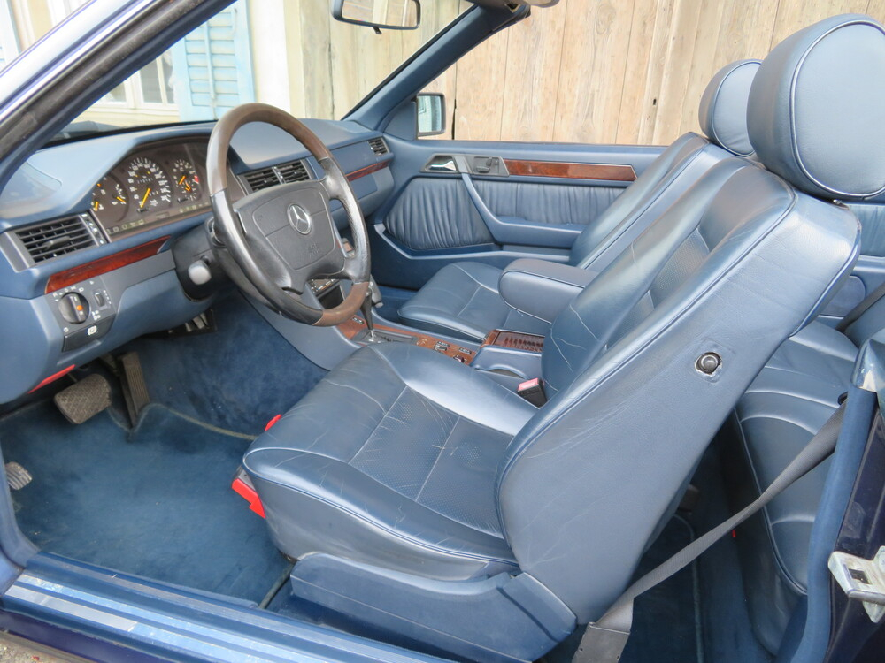 Mercedes-Benz E320 Cabriolet