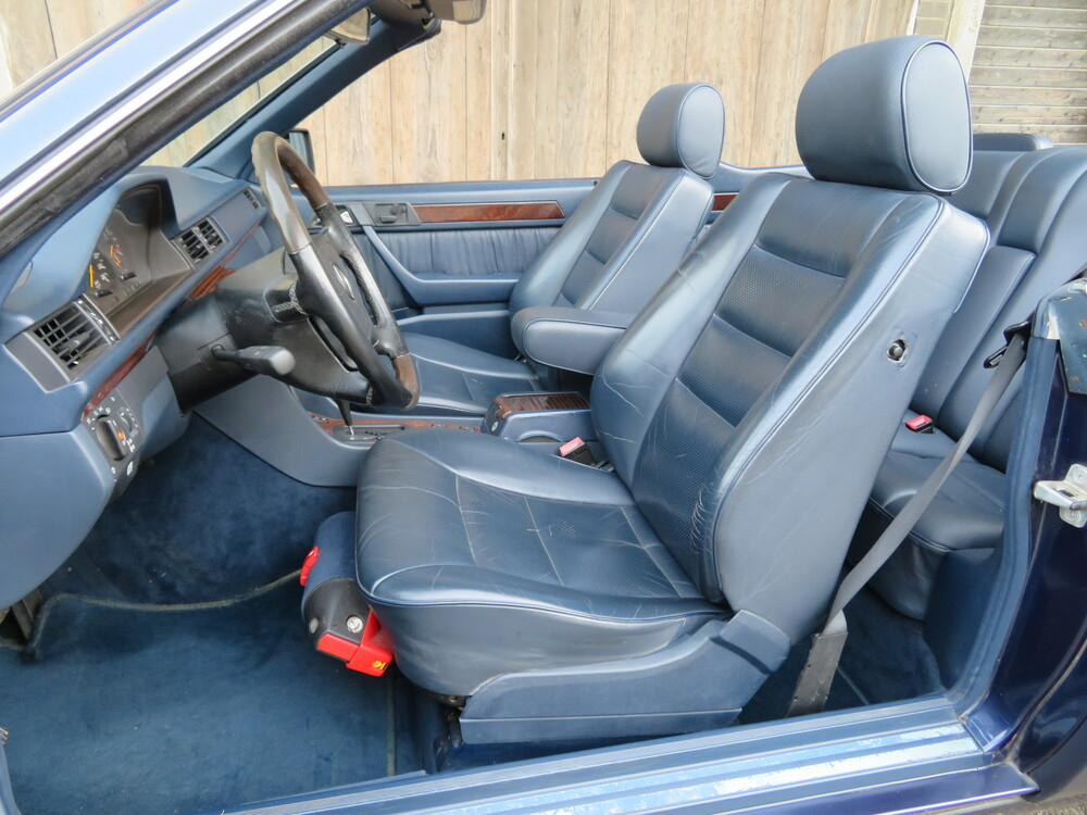 Mercedes-Benz E320 Cabriolet