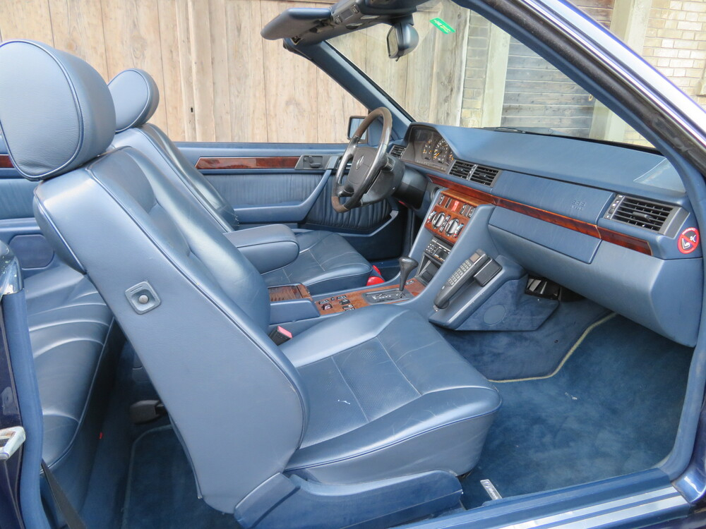 Mercedes-Benz E320 Cabriolet