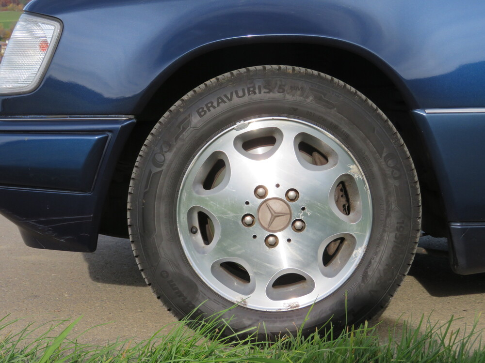 Mercedes-Benz E320 Cabriolet