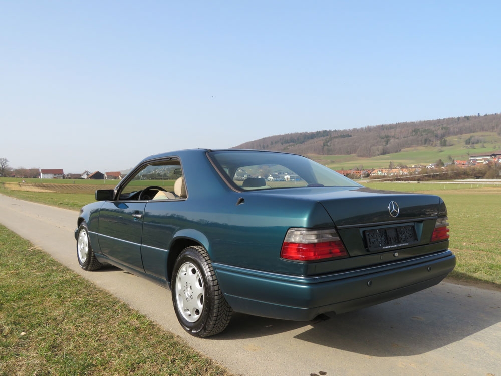 Mercedes-Benz E 320 Coupé