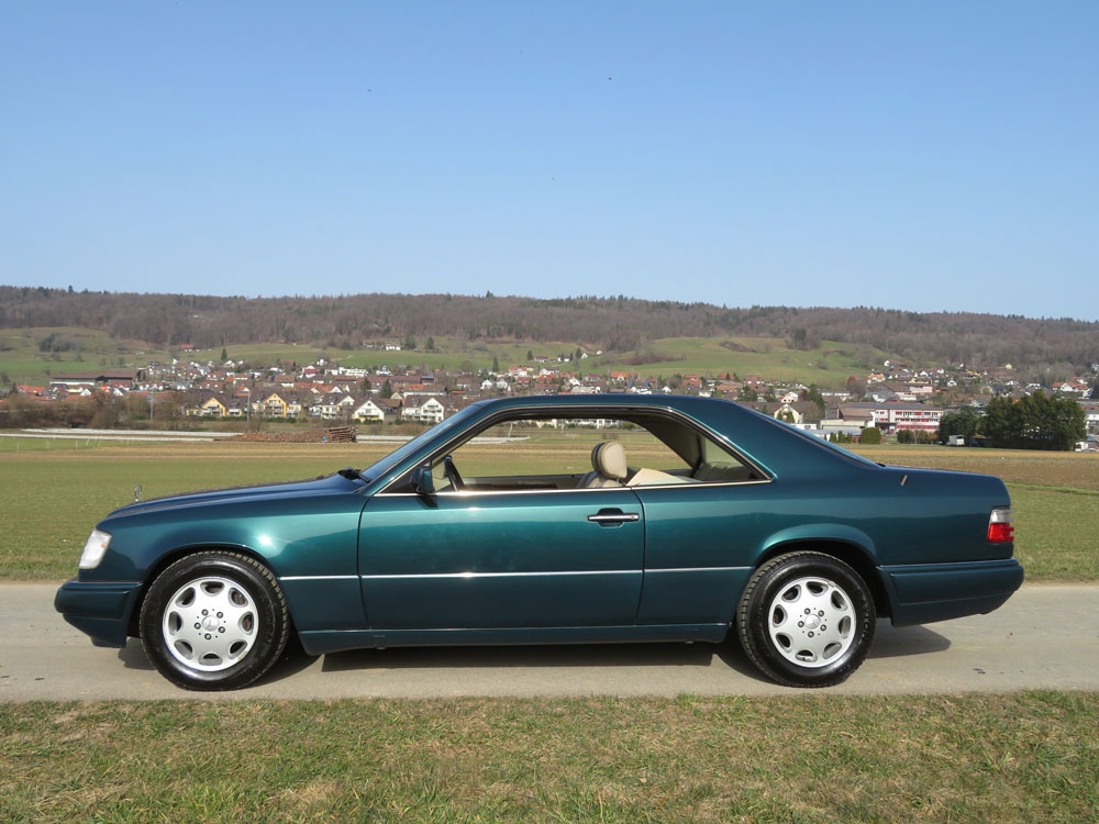 Mercedes-Benz E 320 Coupé