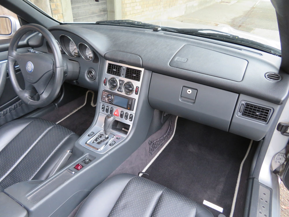 Mercedes-Benz SLK 320 Special Edition Cabriolet