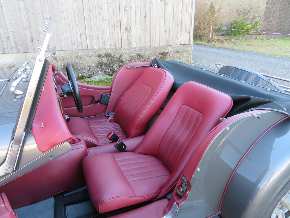 Morgan Plus 8 Cabriolet