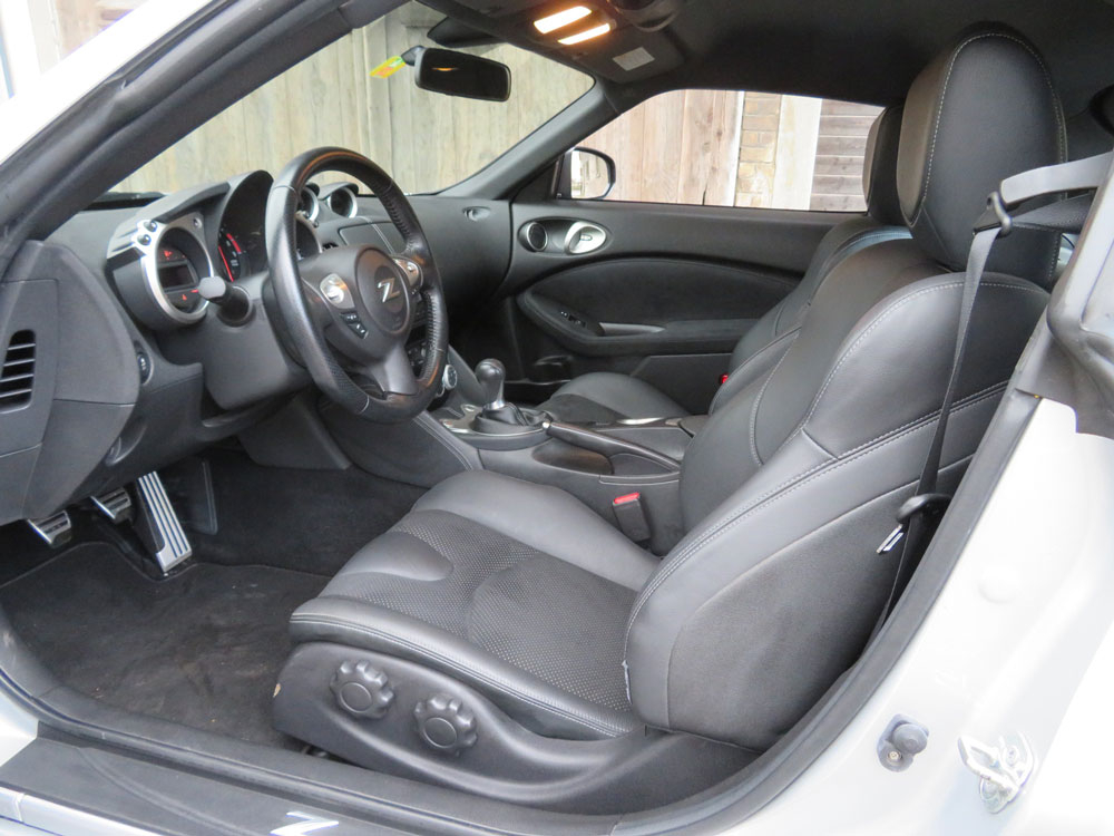 Nissan 370 Z Pack Coupé