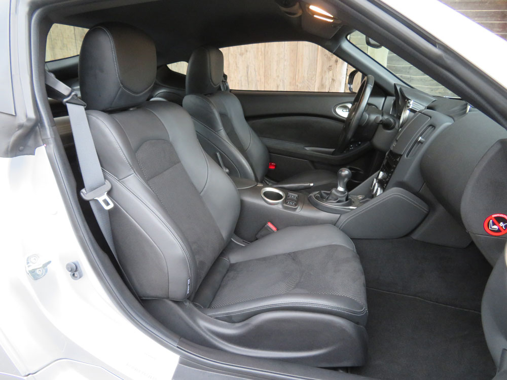 Nissan 370 Z Pack Coupé