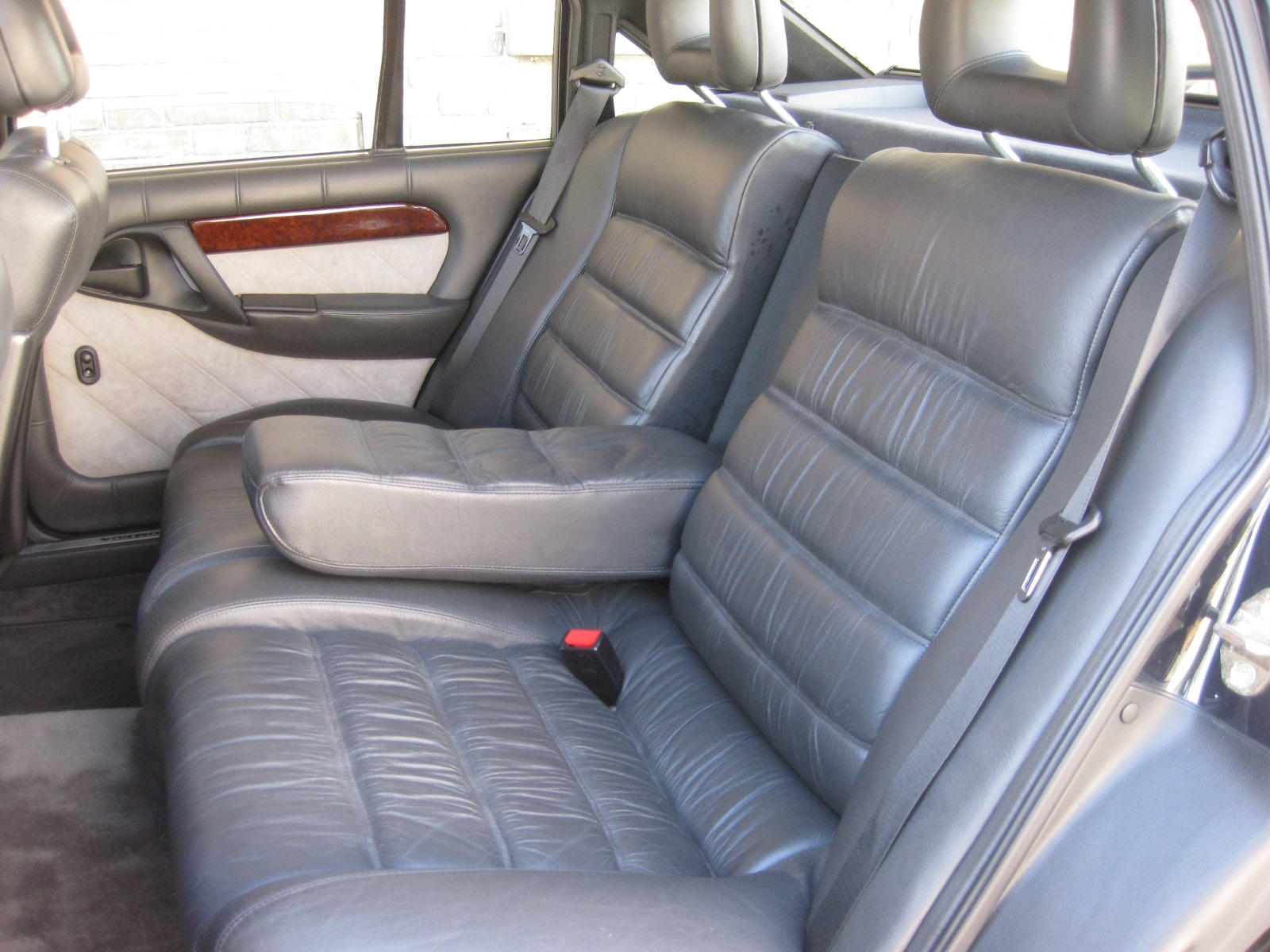 Opel Lotus Omega Limousine