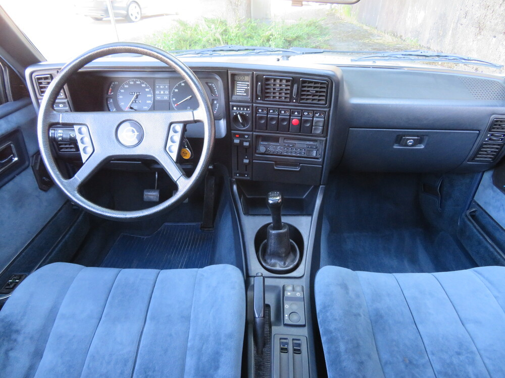 Opel Monza A 2500 E Coupé