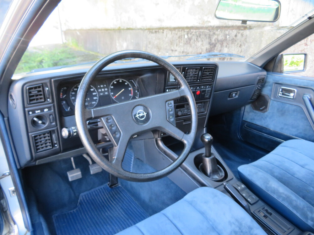 Opel Monza A 2500 E Coupé