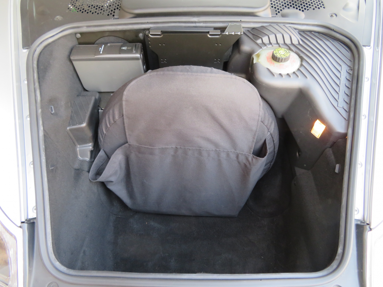 Porsche 911 Carrera Cabriolet