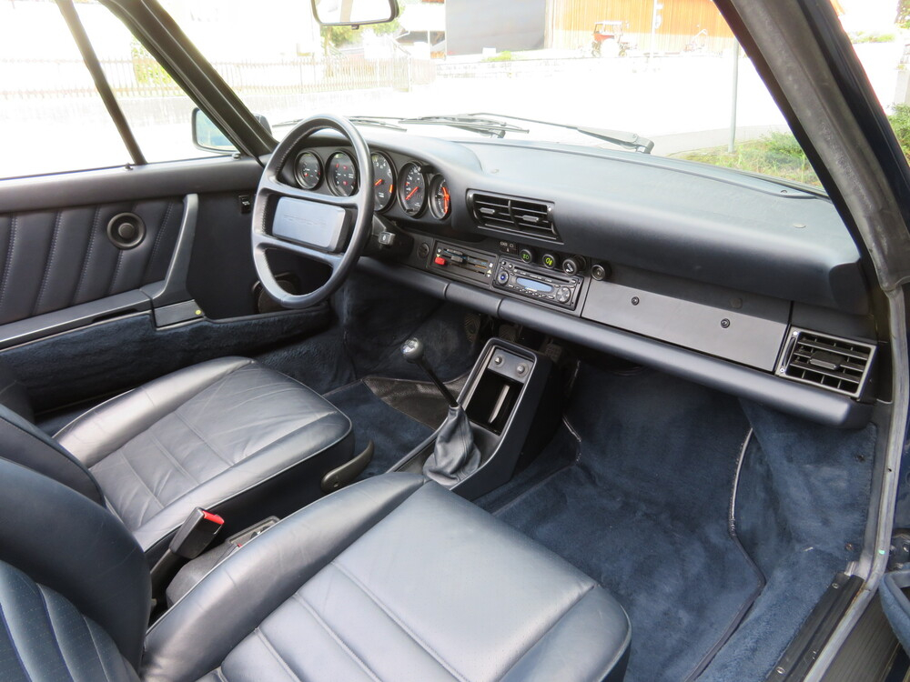 Porsche 911 Carrera 3.2 Cabriolet