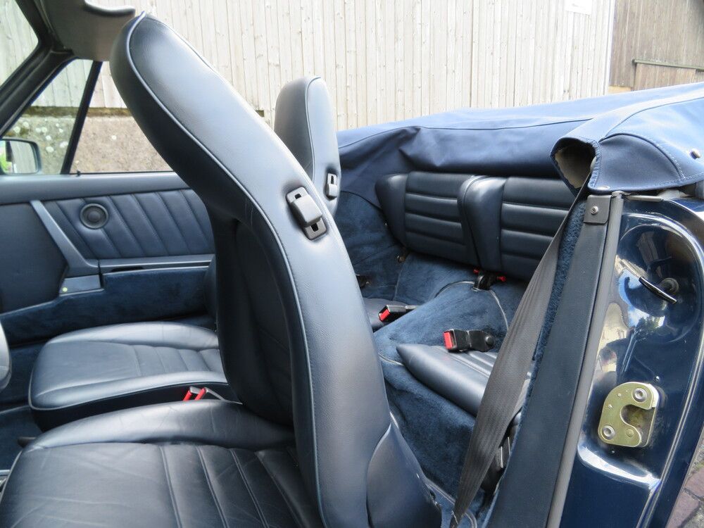 Porsche 911 Carrera 3.2 Cabriolet