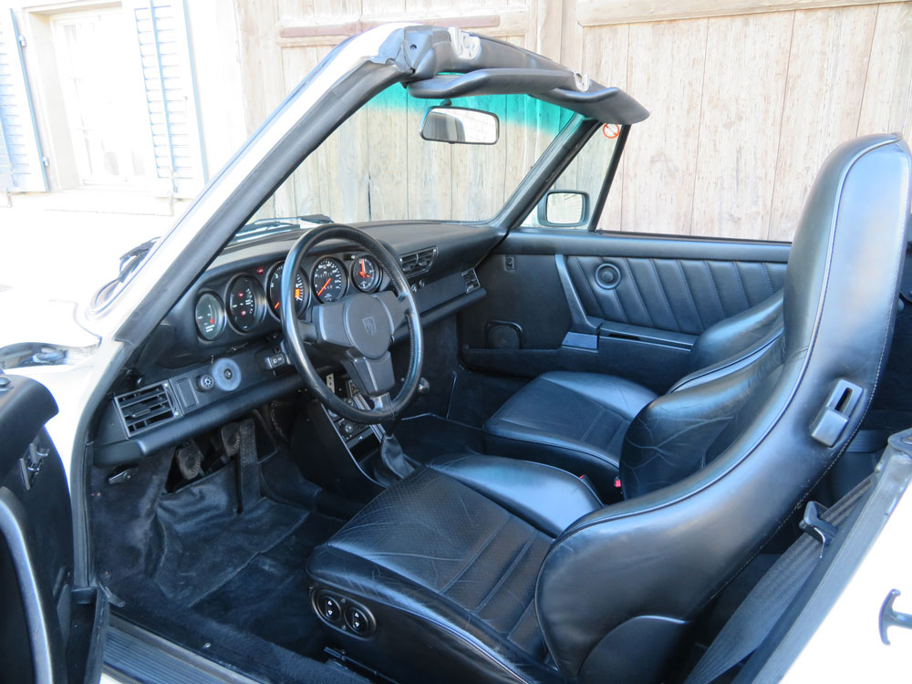 Porsche 911 Carrera Cabriolet