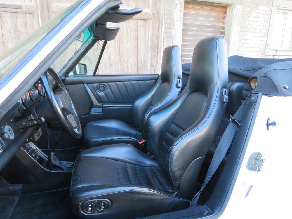 Porsche 911 Carrera Cabriolet