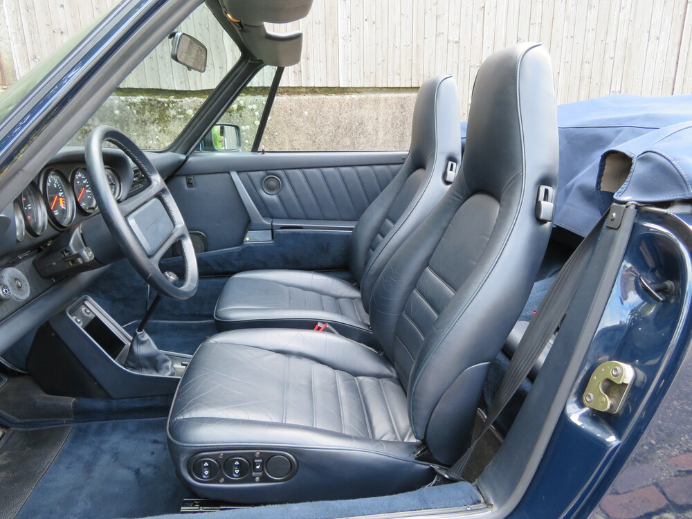 Porsche 911 Carrera 3.2 Cabriolet