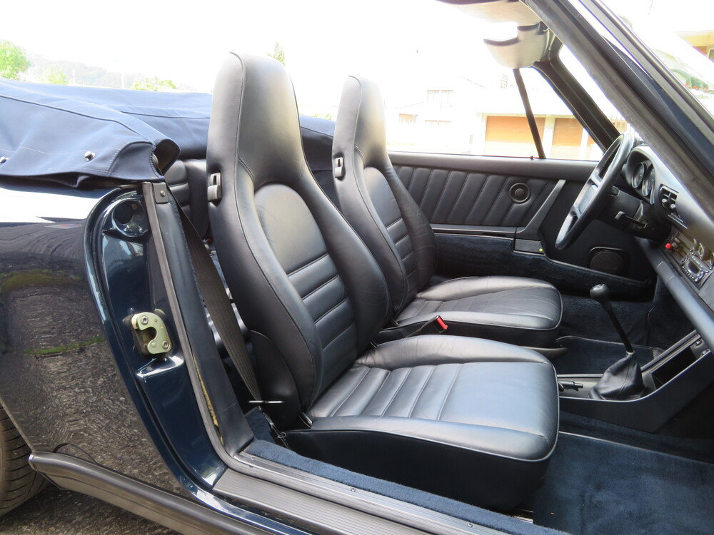 Porsche 911 Carrera 3.2 Cabriolet