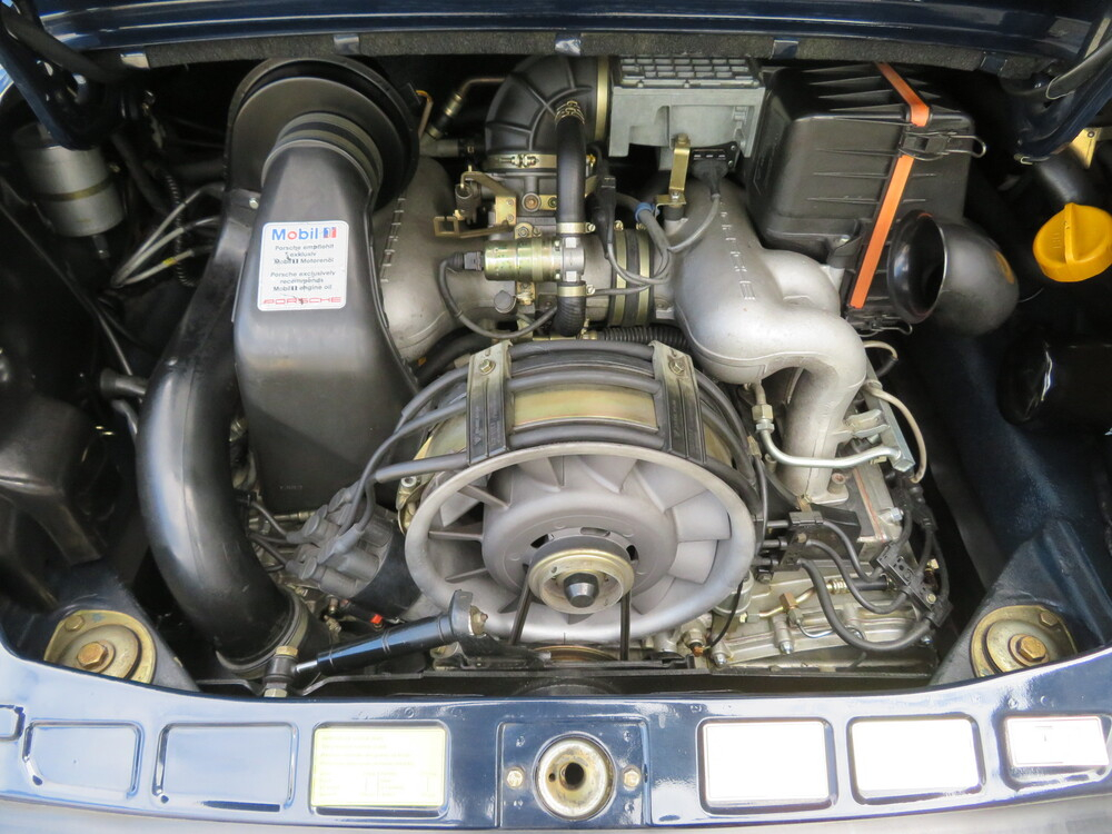 Porsche 911 Carrera 3.2 Cabriolet