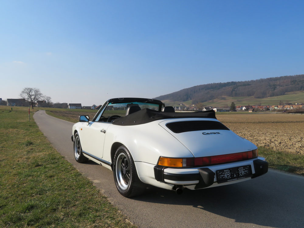 Porsche 911 Carrera Cabriolet