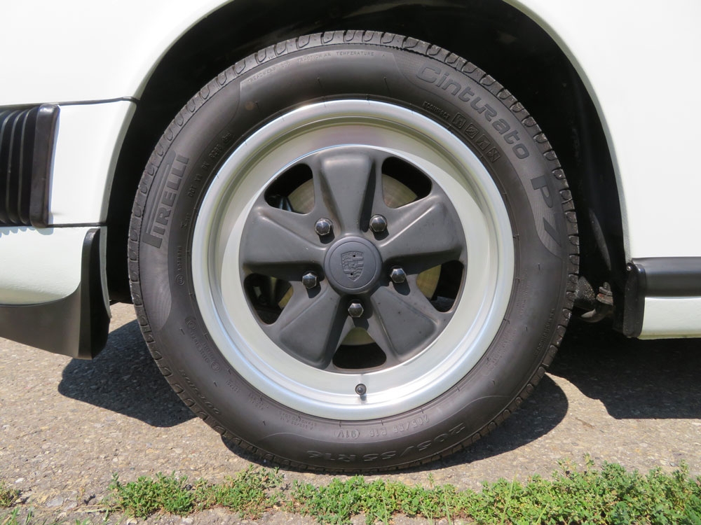Porsche 911 Carrera Coupé