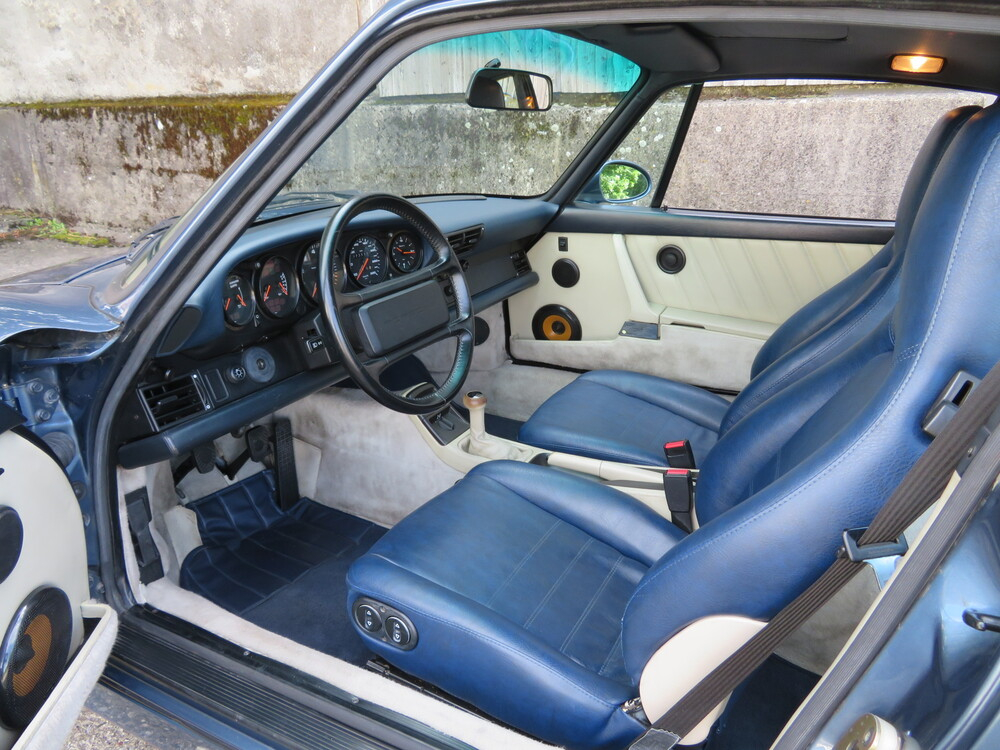 Porsche 911 Carrera 4 (964) Coupé