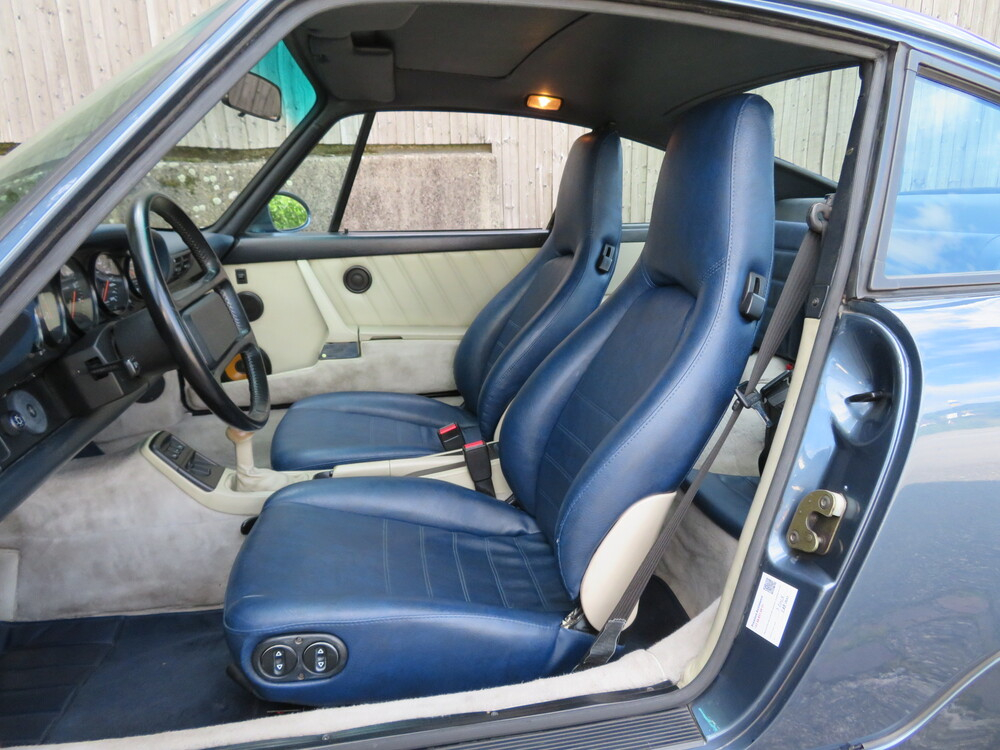 Porsche 911 Carrera 4 (964) Coupé