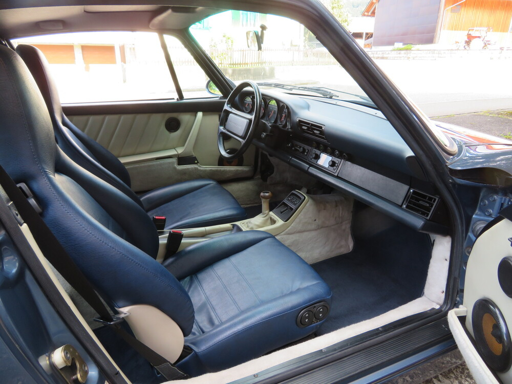 Porsche 911 Carrera 4 (964) Coupé