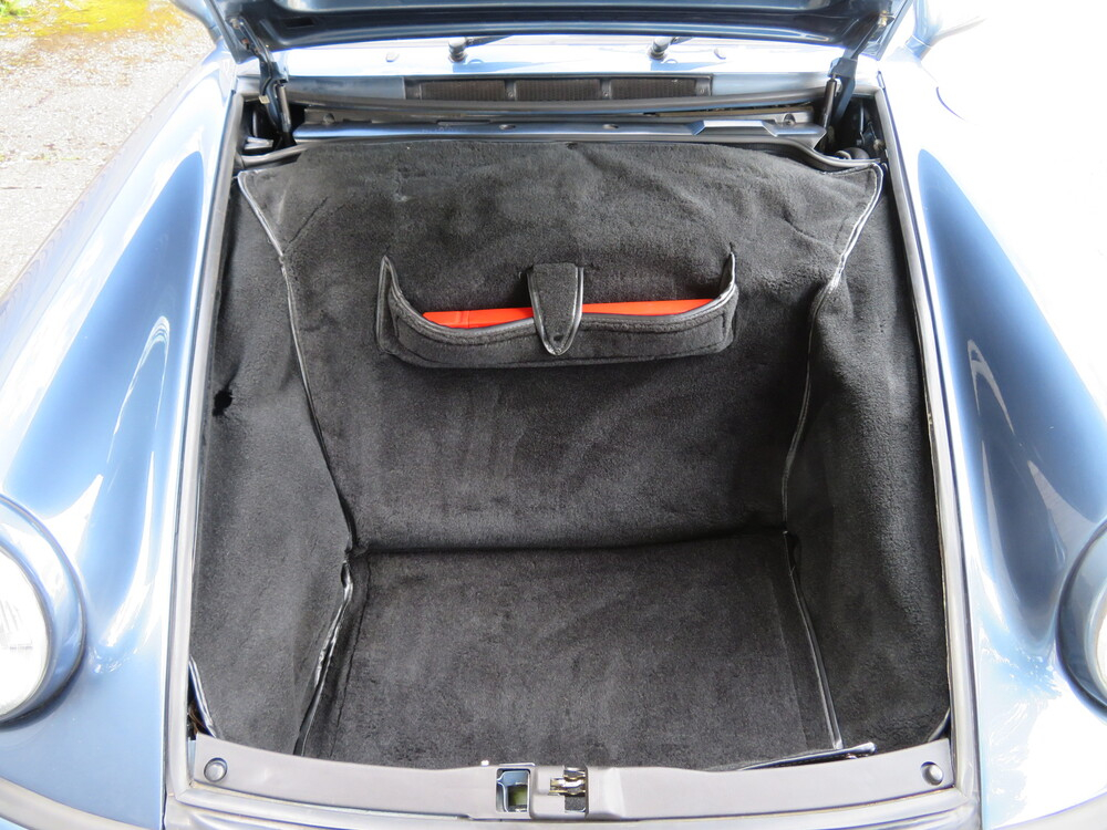 Porsche 911 Carrera 4 (964) Coupé