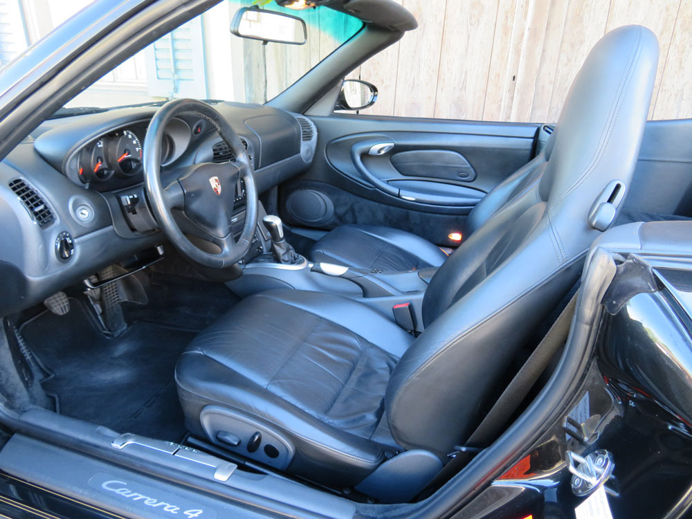 Porsche 911 Carrera 4 Cabriolet