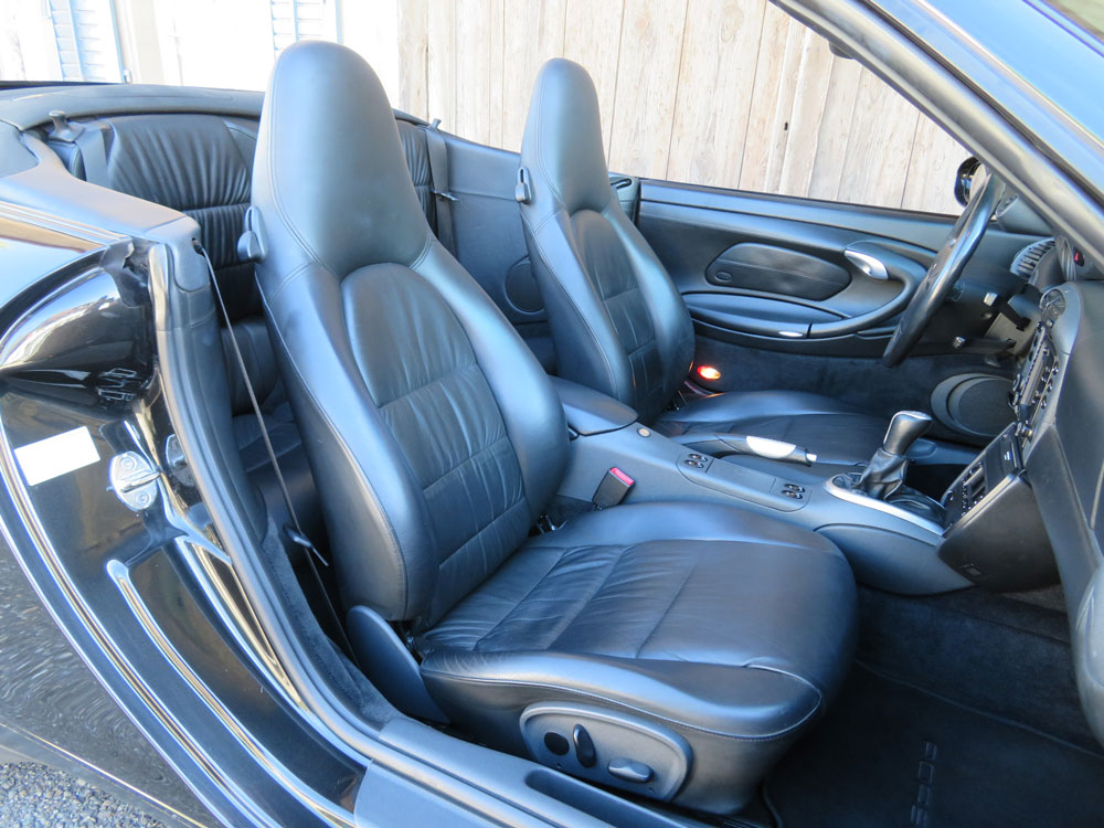 Porsche 911 Carrera 4 Cabriolet