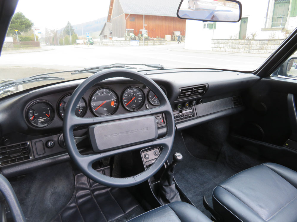 Porsche 911 Carrera Cabriolet