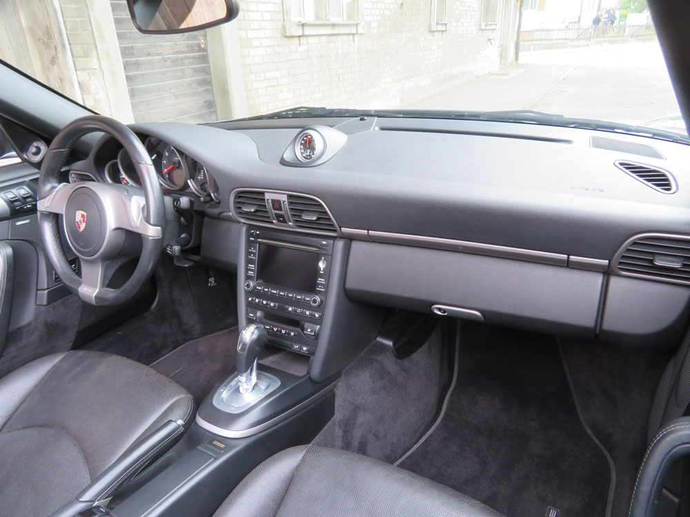 Porsche 911 Carrera Cabriolet