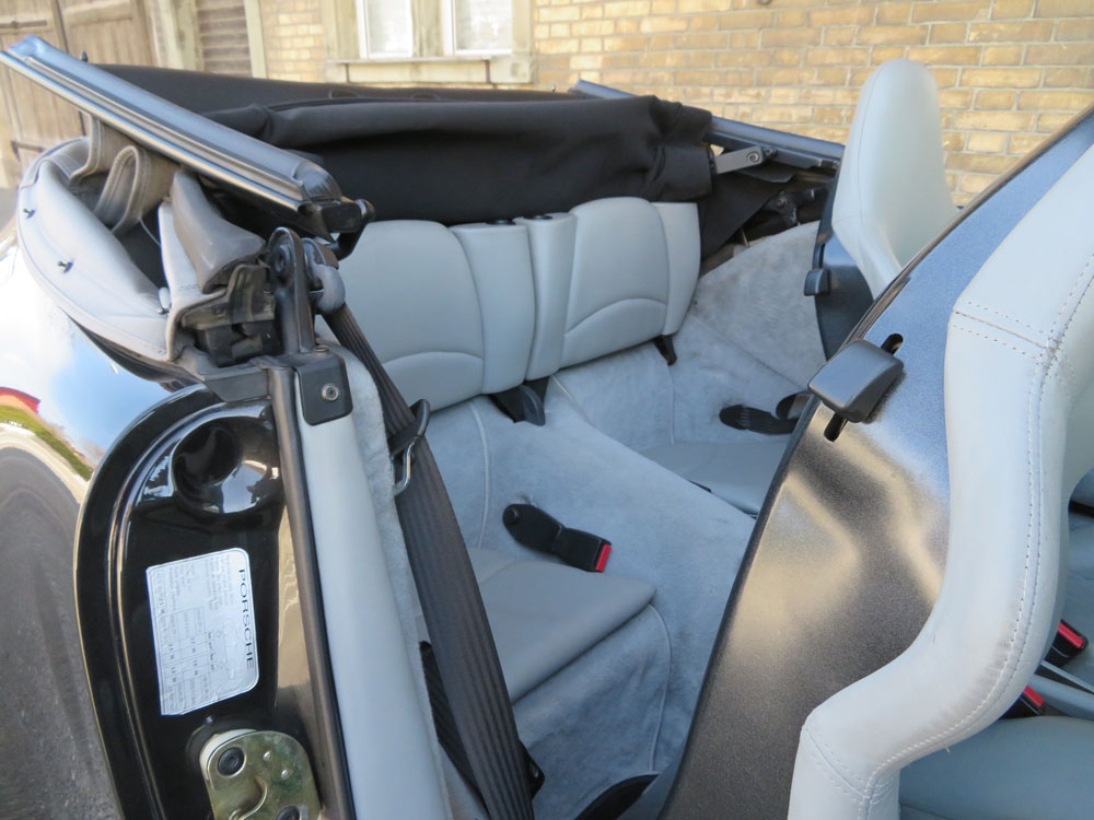 Porsche 911 Carrera (993) Cabriolet