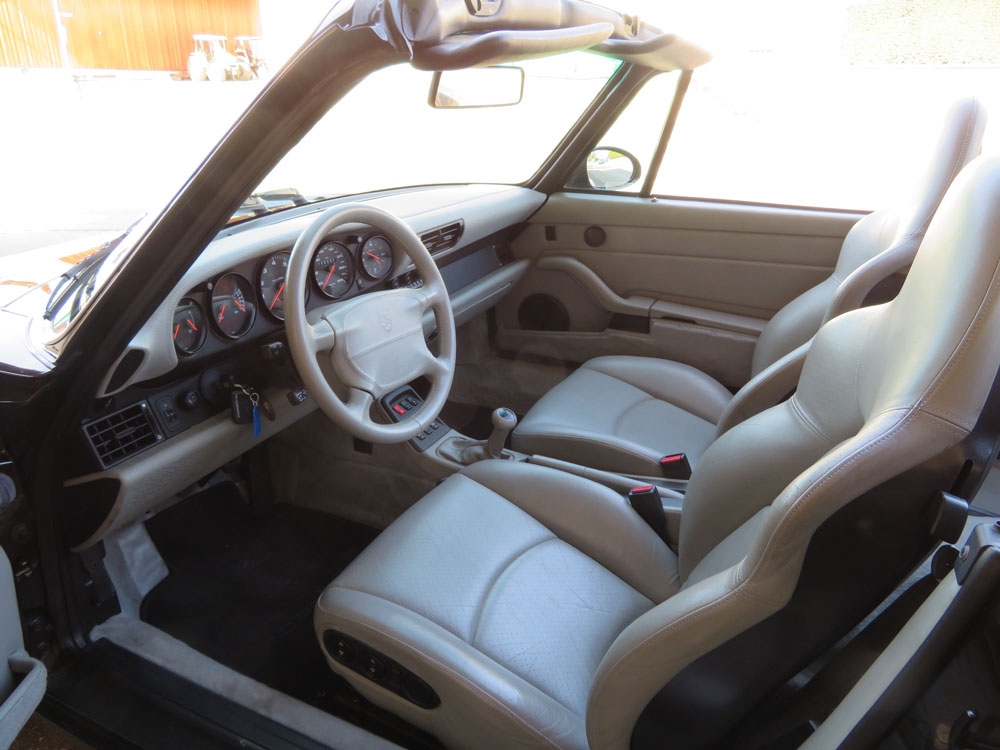 Porsche 911 Carrera (993) Cabriolet