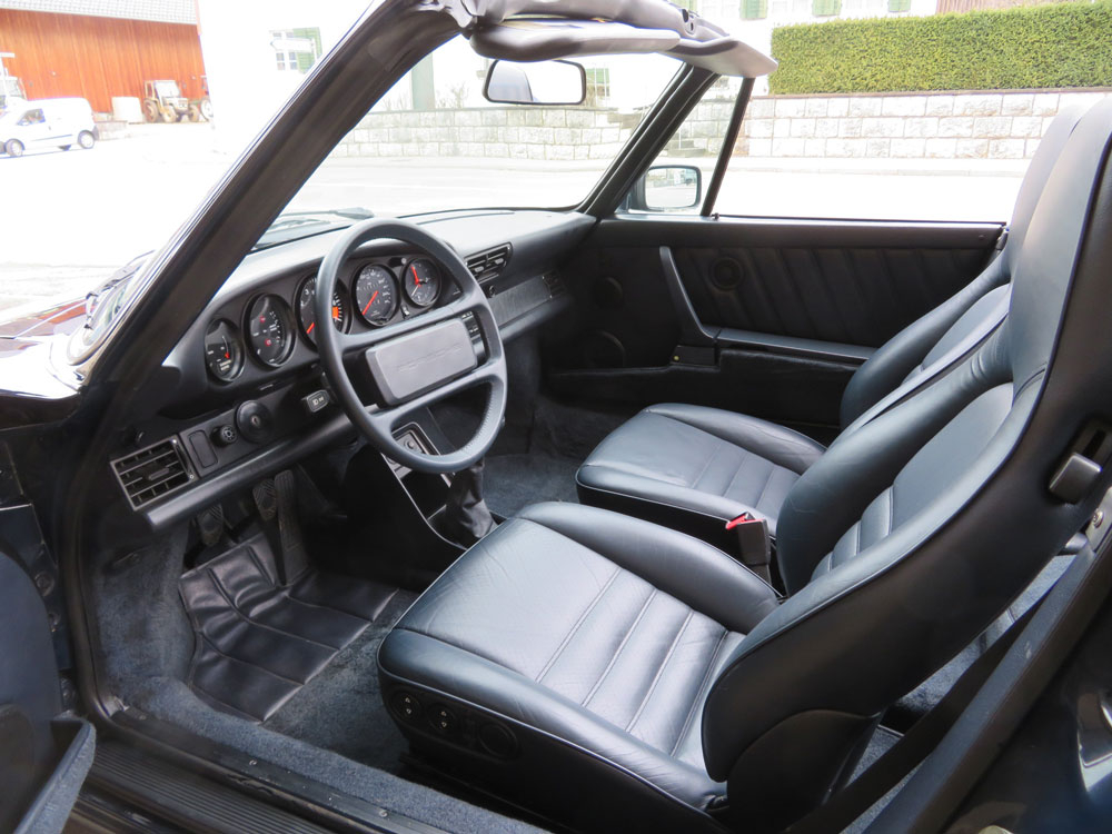 Porsche 911 Carrera Cabriolet