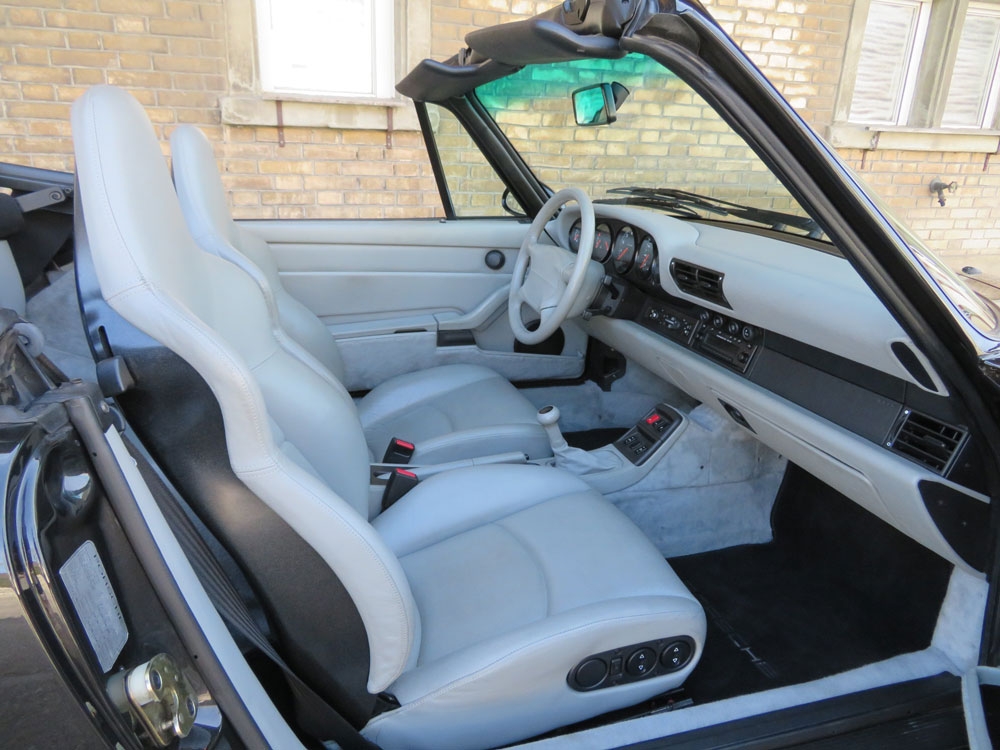 Porsche 911 Carrera (993) Cabriolet