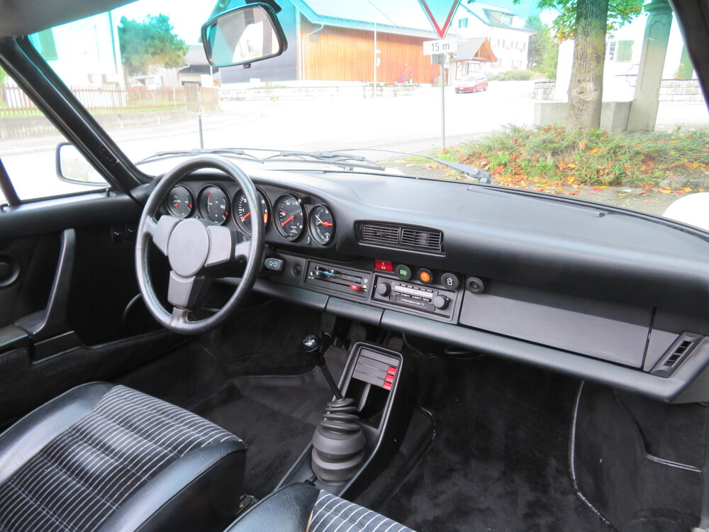 Porsche 911 SC Targa