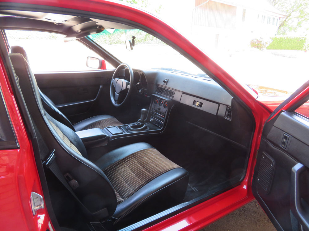 Porsche 924 S Coupé